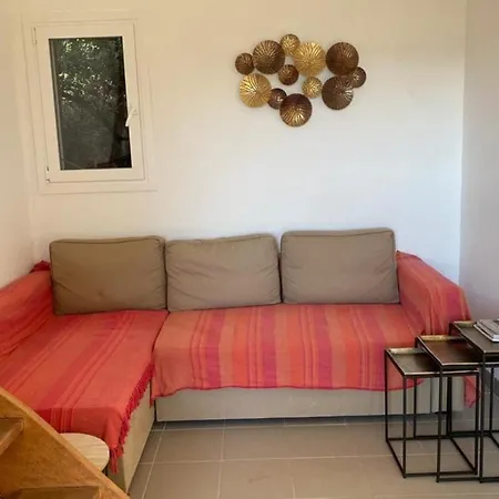 55 M With Terrace And View Golf Of Santa Giulia Casa vacanze